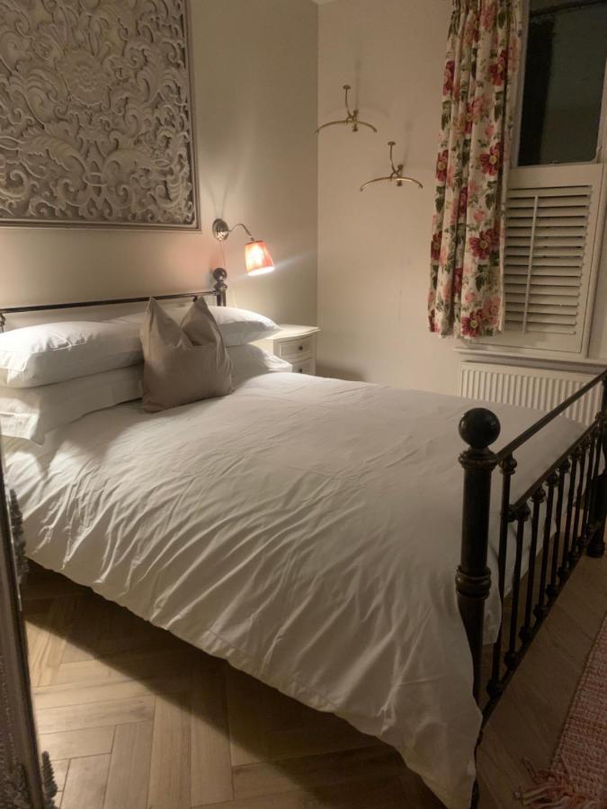Private Apartment - 3 Bedrooms ハロゲート エクステリア 写真