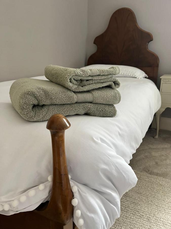 Private Apartment - 3 Bedrooms ハロゲート エクステリア 写真
